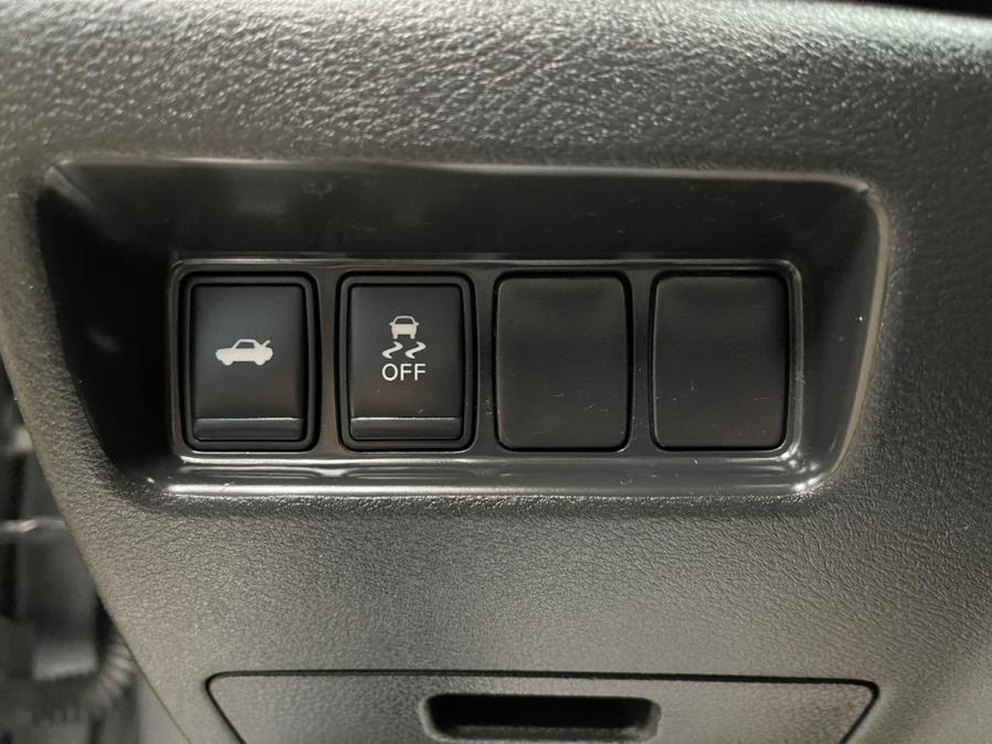 Used Nissan Maxima 4dr Sdn 3.5 S 2016 | 5 Towns Drive. Inwood, New York Used Nissan Maxima 4dr Sdn 3.5 S 2016 | 5 Towns Drive. Inwood, New York