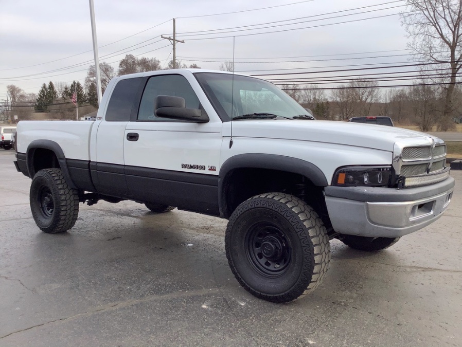Used Dodge Ram 2500 4dr Quad Cab 155" WB HD 4WD 2000 | Marsh Auto Sales LLC. Ortonville, Michigan Used Dodge Ram 2500 4dr Quad Cab 155" WB HD 4WD 2000 | Marsh Auto Sales LLC. Ortonville, Michigan