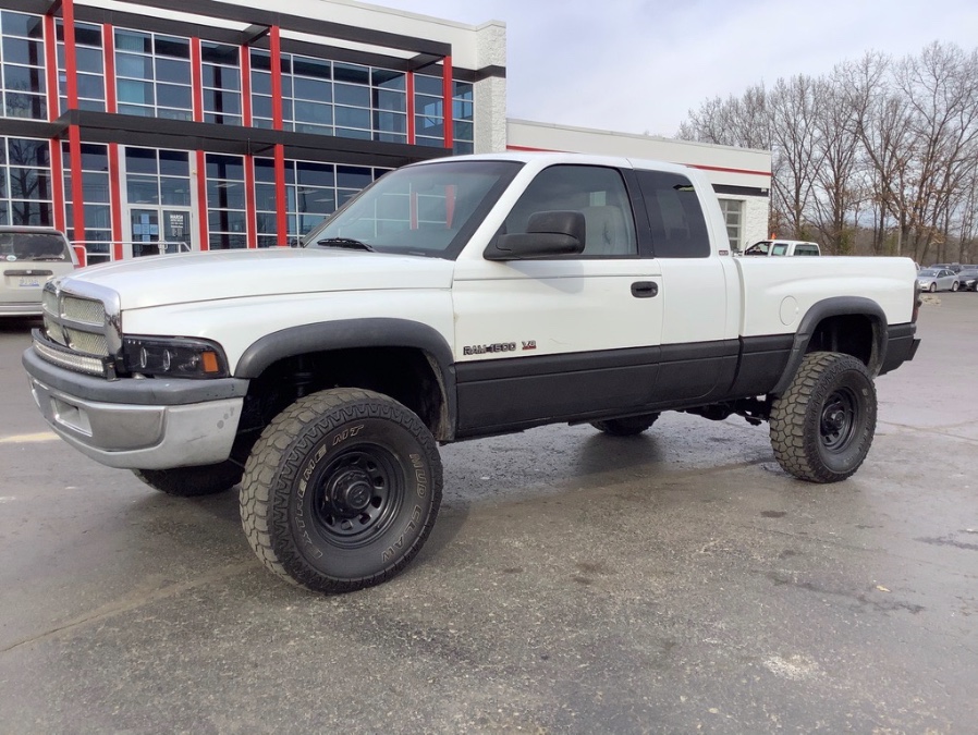 Used Dodge Ram 2500 4dr Quad Cab 155" WB HD 4WD 2000 | Marsh Auto Sales LLC. Ortonville, Michigan Used Dodge Ram 2500 4dr Quad Cab 155" WB HD 4WD 2000 | Marsh Auto Sales LLC. Ortonville, Michigan