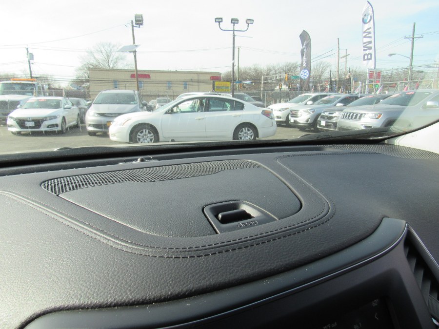 Used Jeep Cherokee Latitude Plus 4x4 2019 | NJ Used Cars Center. Irvington, New Jersey Used Jeep Cherokee Latitude Plus 4x4 2019 | NJ Used Cars Center. Irvington, New Jersey