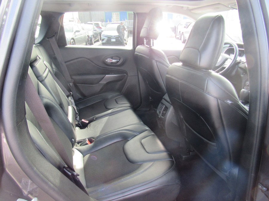 Used Jeep Cherokee Latitude Plus 4x4 2019 | NJ Used Cars Center. Irvington, New Jersey Used Jeep Cherokee Latitude Plus 4x4 2019 | NJ Used Cars Center. Irvington, New Jersey