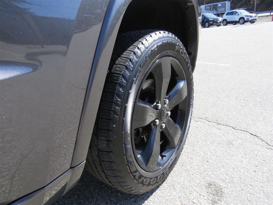 Used Jeep Grand Cherokee Altitude 4x4 4dr SUV 2015 | Lake City Exports Inc. Auburn, Maine Used Jeep Grand Cherokee Altitude 4x4 4dr SUV 2015 | Lake City Exports Inc. Auburn, Maine