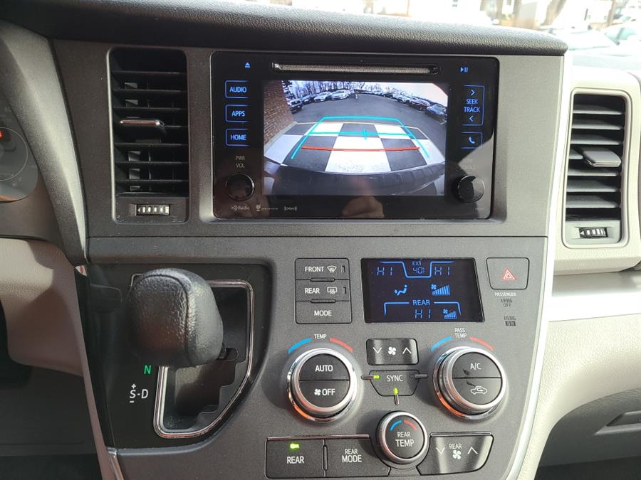 2016 Toyota Sienna 5dr 7-Pass Van LE, available for sale in Waterbury, Connecticut | National Auto Brokers, Inc.. Waterbury, Connecticut 2016 Toyota Sienna 5dr 7-Pass Van LE, available for sale in Waterbury, Connecticut | National Auto Brokers, Inc.. Waterbury, Connecticut
