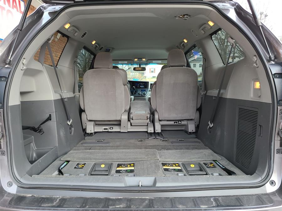 2016 Toyota Sienna 5dr 7-Pass Van LE, available for sale in Waterbury, Connecticut | National Auto Brokers, Inc.. Waterbury, Connecticut 2016 Toyota Sienna 5dr 7-Pass Van LE, available for sale in Waterbury, Connecticut | National Auto Brokers, Inc.. Waterbury, Connecticut