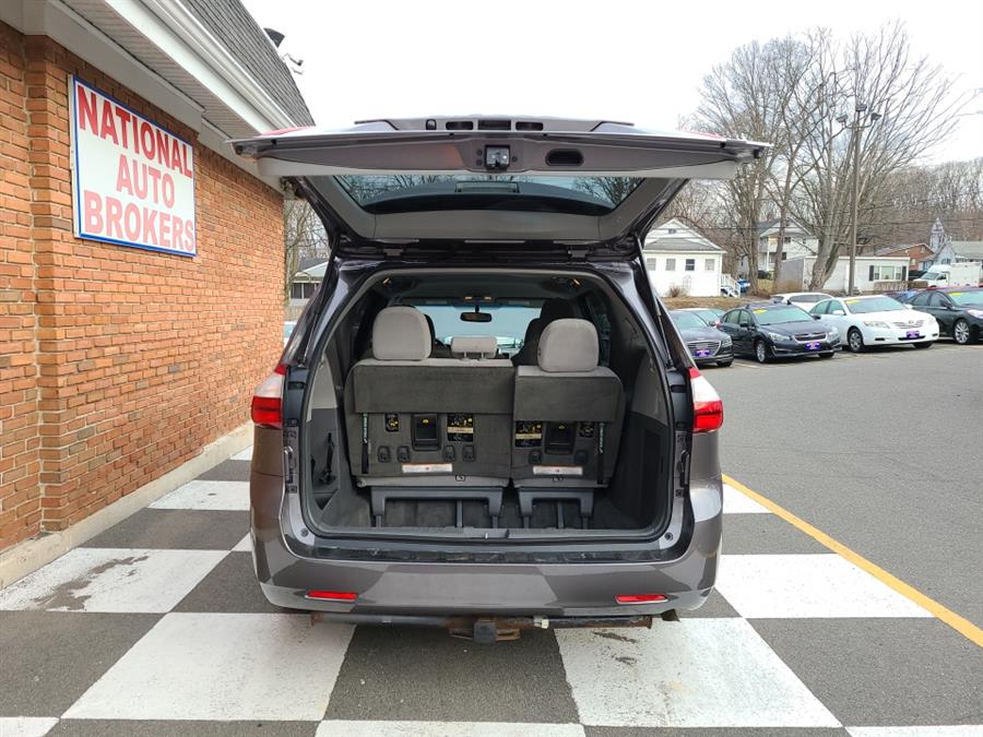 2016 Toyota Sienna 5dr 7-Pass Van LE, available for sale in Waterbury, Connecticut | National Auto Brokers, Inc.. Waterbury, Connecticut 2016 Toyota Sienna 5dr 7-Pass Van LE, available for sale in Waterbury, Connecticut | National Auto Brokers, Inc.. Waterbury, Connecticut