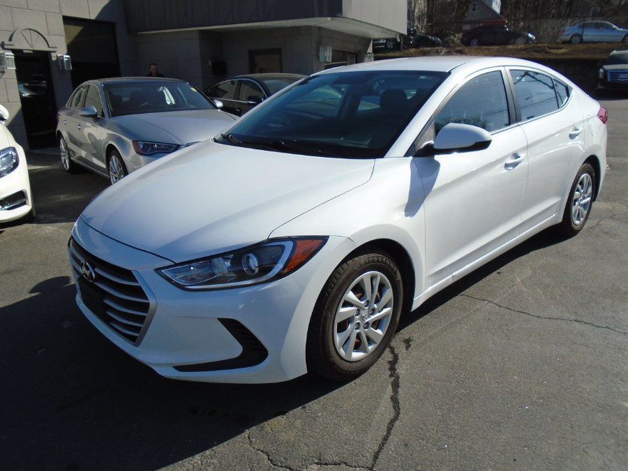2018 Hyundai Elantra SE 2.0L Auto (Alabama), available for sale in Waterbury, Connecticut | Jim Juliani Motors. Waterbury, Connecticut 2018 Hyundai Elantra SE 2.0L Auto (Alabama), available for sale in Waterbury, Connecticut | Jim Juliani Motors. Waterbury, Connecticut