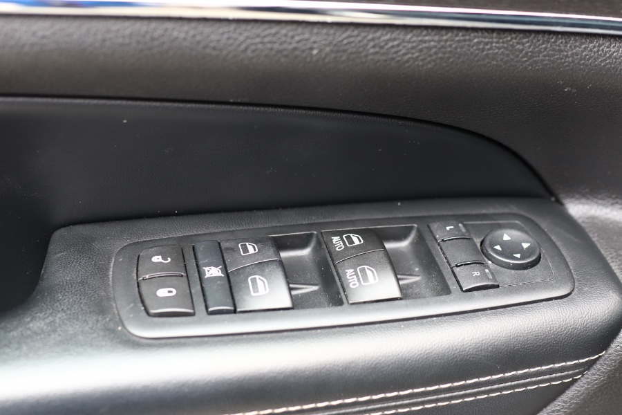 Used Jeep Grand Cherokee Limited 4x4 2017 | Hillside Auto Mall Inc.. Jamaica, New York Used Jeep Grand Cherokee Limited 4x4 2017 | Hillside Auto Mall Inc.. Jamaica, New York