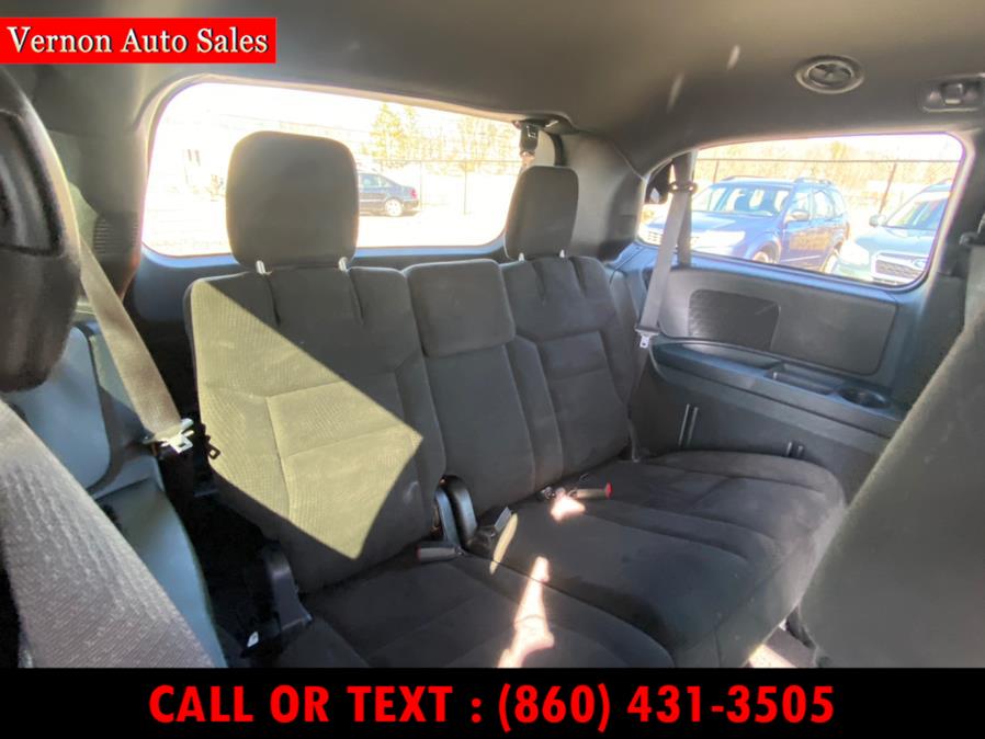 2015 Dodge Grand Caravan 4dr Wgn American Value Pkg, available for sale in Manchester, Connecticut | Vernon Auto Sale & Service. Manchester, Connecticut 2015 Dodge Grand Caravan 4dr Wgn American Value Pkg, available for sale in Manchester, Connecticut | Vernon Auto Sale & Service. Manchester, Connecticut