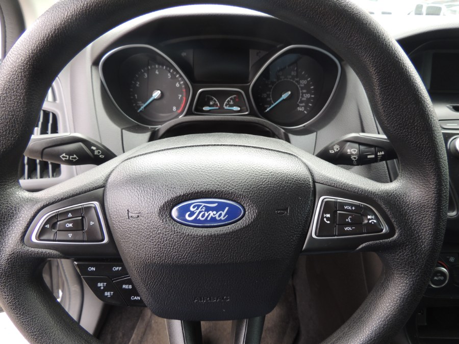 Used Ford Focus SE Sedan 2017 | Carsbuck Inc.. Brooklyn, New York Used Ford Focus SE Sedan 2017 | Carsbuck Inc.. Brooklyn, New York