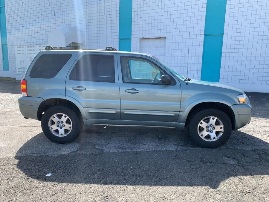 Used Ford Escape 4dr 3.0L Limited 4WD 2006 | Dealertown Auto Wholesalers. Milford, Connecticut Used Ford Escape 4dr 3.0L Limited 4WD 2006 | Dealertown Auto Wholesalers. Milford, Connecticut