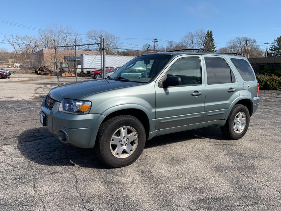 Used Ford Escape 4dr 3.0L Limited 4WD 2006 | Dealertown Auto Wholesalers. Milford, Connecticut Used Ford Escape 4dr 3.0L Limited 4WD 2006 | Dealertown Auto Wholesalers. Milford, Connecticut