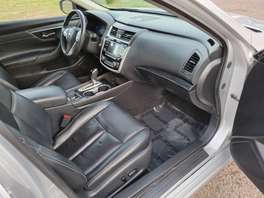 2018 Nissan Altima SL Leather, available for sale in East Windsor, Connecticut | Toro Auto. East Windsor, Connecticut 2018 Nissan Altima SL Leather, available for sale in East Windsor, Connecticut | Toro Auto. East Windsor, Connecticut