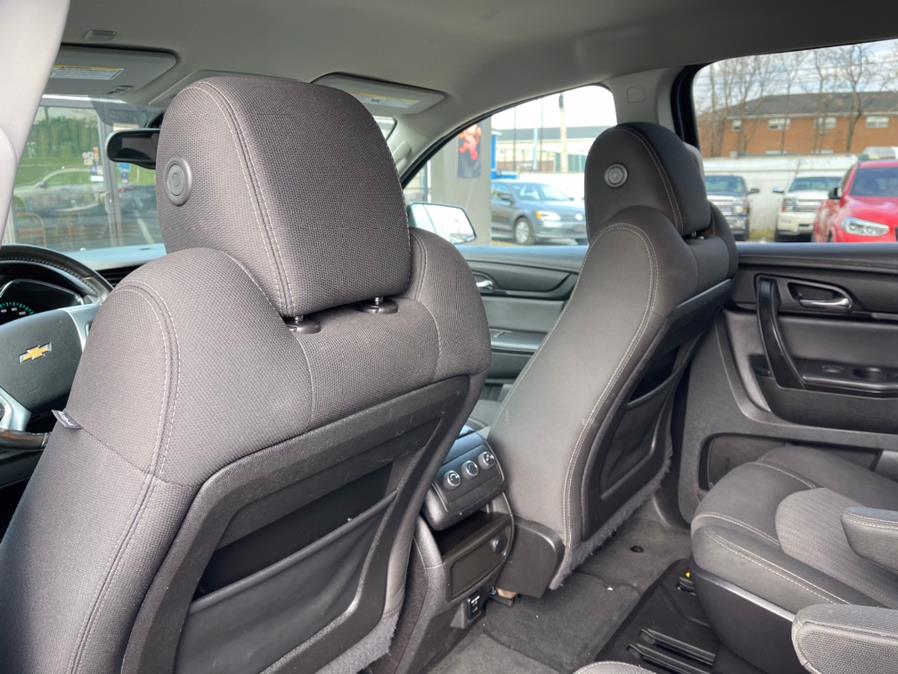 Used Chevrolet Traverse AWD 4dr LT w/1LT 2016 | European Auto Expo. Lodi, New Jersey Used Chevrolet Traverse AWD 4dr LT w/1LT 2016 | European Auto Expo. Lodi, New Jersey