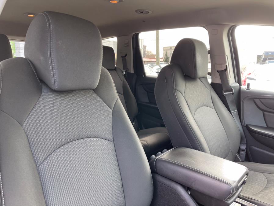 Used Chevrolet Traverse AWD 4dr LT w/1LT 2016 | European Auto Expo. Lodi, New Jersey Used Chevrolet Traverse AWD 4dr LT w/1LT 2016 | European Auto Expo. Lodi, New Jersey