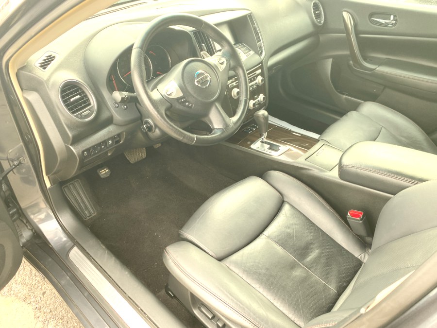 2012 Nissan Maxima 4dr Sdn V6 CVT 3.5 SV w/Premium Pkg, available for sale in Middle Village, New York | Middle Village Motors . Middle Village, New York 2012 Nissan Maxima 4dr Sdn V6 CVT 3.5 SV w/Premium Pkg, available for sale in Middle Village, New York | Middle Village Motors . Middle Village, New York