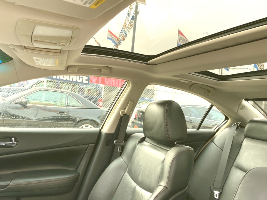 2012 Nissan Maxima 4dr Sdn V6 CVT 3.5 SV w/Premium Pkg, available for sale in Middle Village, New York | Middle Village Motors . Middle Village, New York 2012 Nissan Maxima 4dr Sdn V6 CVT 3.5 SV w/Premium Pkg, available for sale in Middle Village, New York | Middle Village Motors . Middle Village, New York