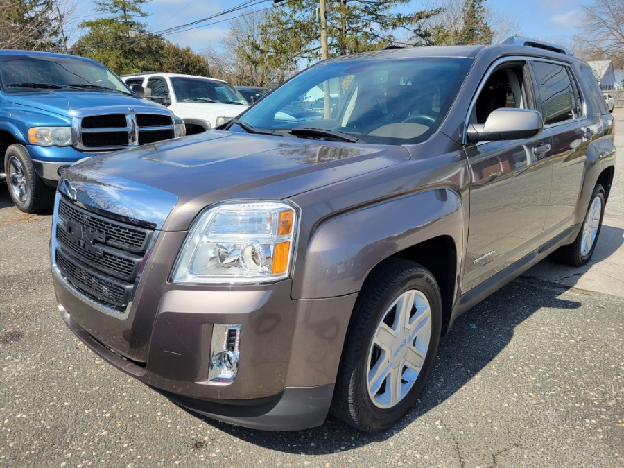 2010 GMC Terrain FWD 4dr SLT-1, available for sale in Patchogue, New York | Romaxx Truxx. Patchogue, New York