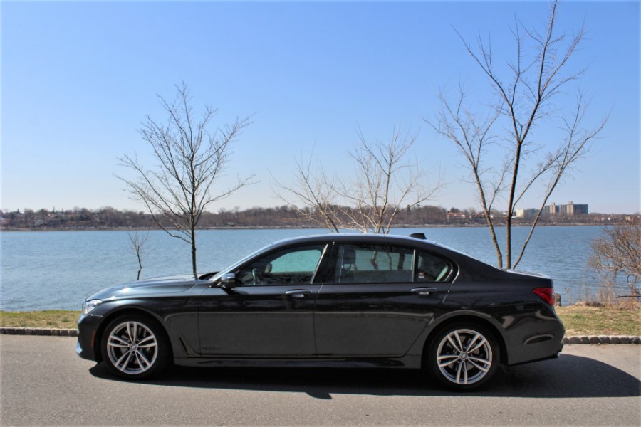 2016 BMW 7 Series 4dr Sdn 750i xDrive AWD, available for sale in Great Neck, New York | Great Neck Car Buyers & Sellers. Great Neck, New York 2016 BMW 7 Series 4dr Sdn 750i xDrive AWD, available for sale in Great Neck, New York | Great Neck Car Buyers & Sellers. Great Neck, New York