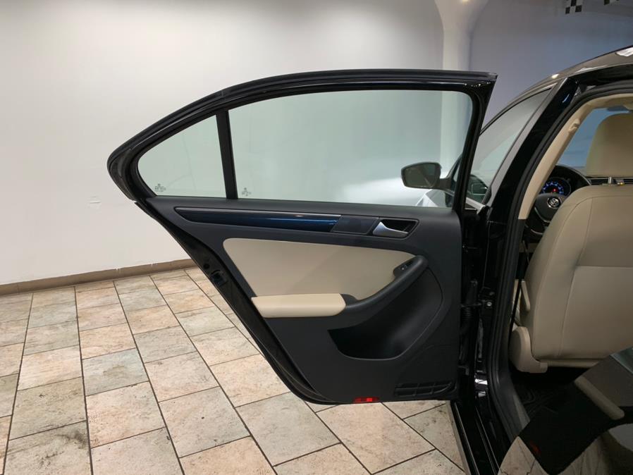 Used Volkswagen Jetta 1.8T SEL Premium Auto 2017 | European Auto Expo. Lodi, New Jersey Used Volkswagen Jetta 1.8T SEL Premium Auto 2017 | European Auto Expo. Lodi, New Jersey