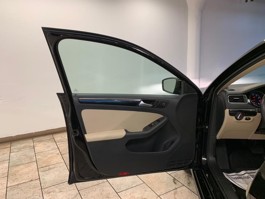 Used Volkswagen Jetta 1.8T SEL Premium Auto 2017 | European Auto Expo. Lodi, New Jersey Used Volkswagen Jetta 1.8T SEL Premium Auto 2017 | European Auto Expo. Lodi, New Jersey