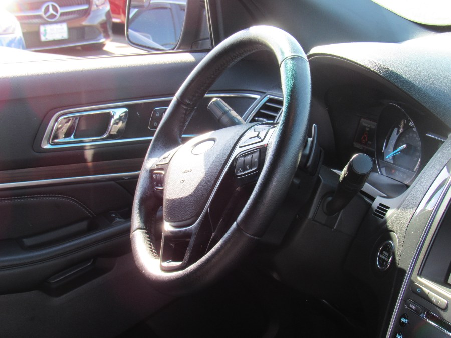 Used Ford Explorer Limited 4WD 2017 | NJ Used Cars Center. Irvington, New Jersey Used Ford Explorer Limited 4WD 2017 | NJ Used Cars Center. Irvington, New Jersey