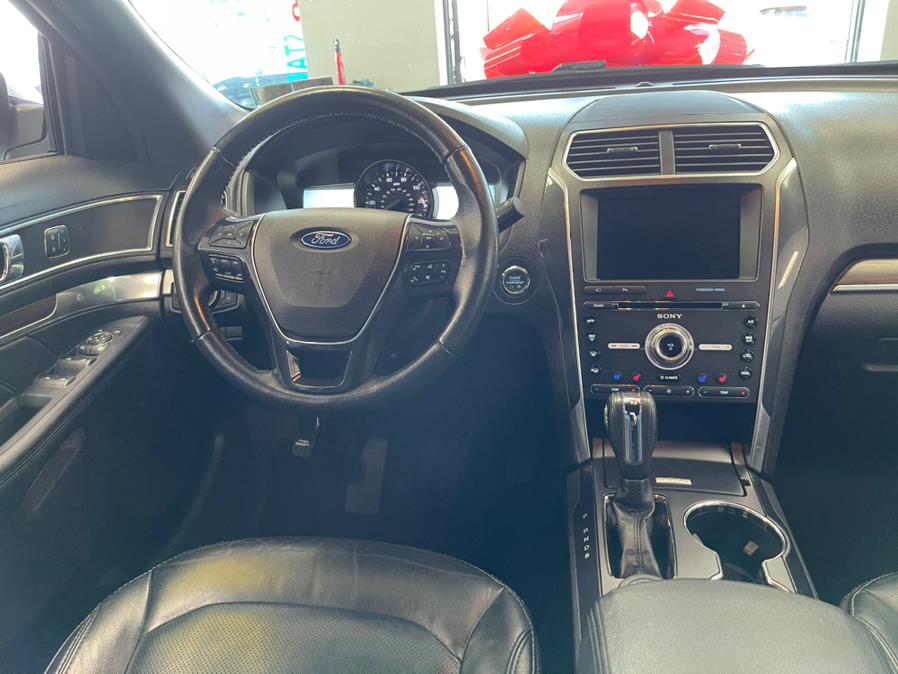 Used Ford Explorer Limited 4WD 2018 | 5 Towns Drive. Inwood, New York Used Ford Explorer Limited 4WD 2018 | 5 Towns Drive. Inwood, New York