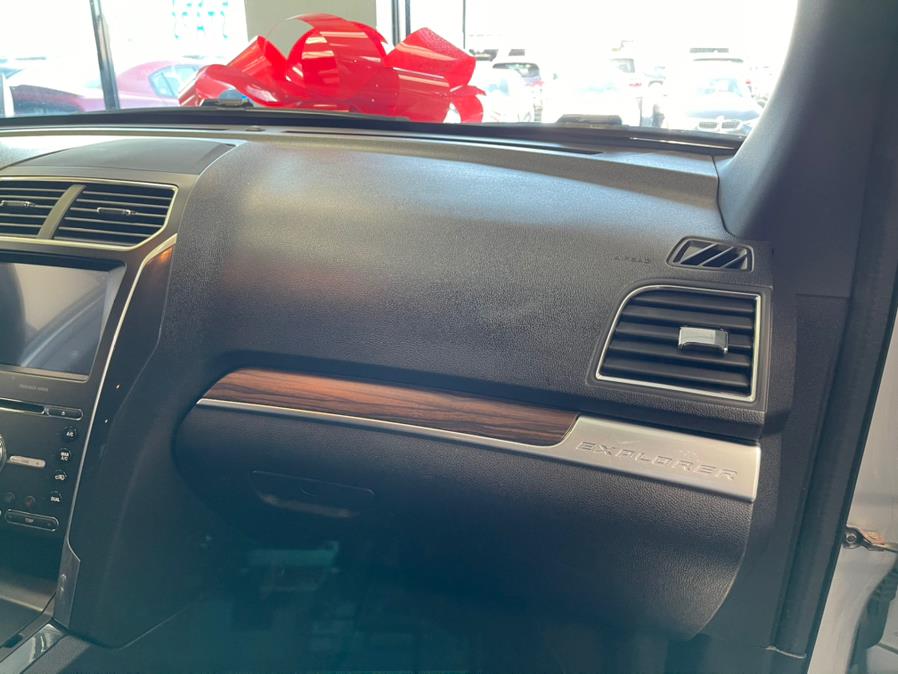 Used Ford Explorer Limited 4WD 2018 | 5 Towns Drive. Inwood, New York Used Ford Explorer Limited 4WD 2018 | 5 Towns Drive. Inwood, New York