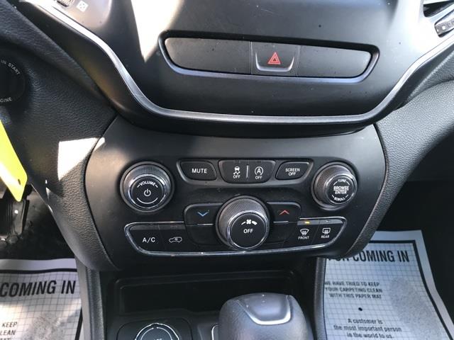 Used Jeep Cherokee Latitude 2019 | BQE Auto Sales. Brooklyn, New York Used Jeep Cherokee Latitude 2019 | BQE Auto Sales. Brooklyn, New York