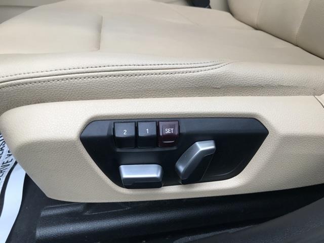 Used BMW 3 Series 320i xDrive 2017 | BQE Auto Sales. Brooklyn, New York Used BMW 3 Series 320i xDrive 2017 | BQE Auto Sales. Brooklyn, New York