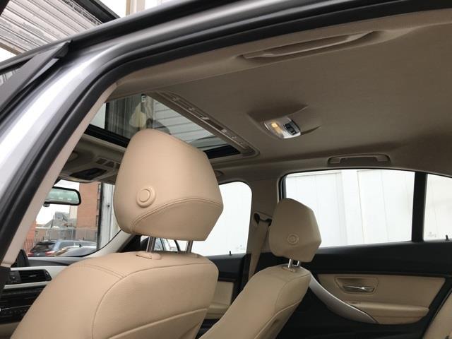 Used BMW 3 Series 320i xDrive 2017 | BQE Auto Sales. Brooklyn, New York Used BMW 3 Series 320i xDrive 2017 | BQE Auto Sales. Brooklyn, New York