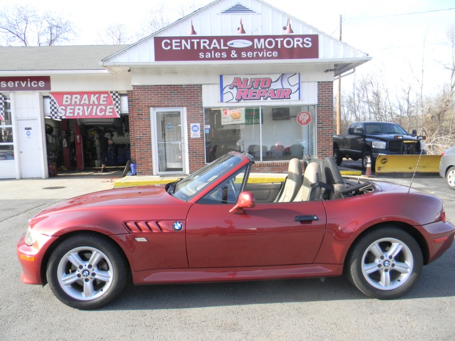 2000 BMW Z3 Z3 2dr Roadster 2.5L, available for sale in Southborough, Massachusetts | M&M Vehicles Inc dba Central Motors. Southborough, Massachusetts