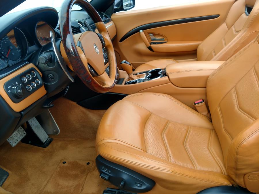 Used Maserati GranTurismo Convertible 2dr Conv GranTurismo MC 2013 | Alpine Motors Inc. Wantagh, New York Used Maserati GranTurismo Convertible 2dr Conv GranTurismo MC 2013 | Alpine Motors Inc. Wantagh, New York
