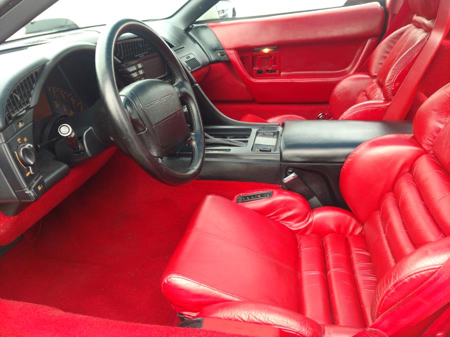 Used Chevrolet Corvette 2dr Coupe Hatchback 1992 | Alpine Motors Inc. Wantagh, New York Used Chevrolet Corvette 2dr Coupe Hatchback 1992 | Alpine Motors Inc. Wantagh, New York