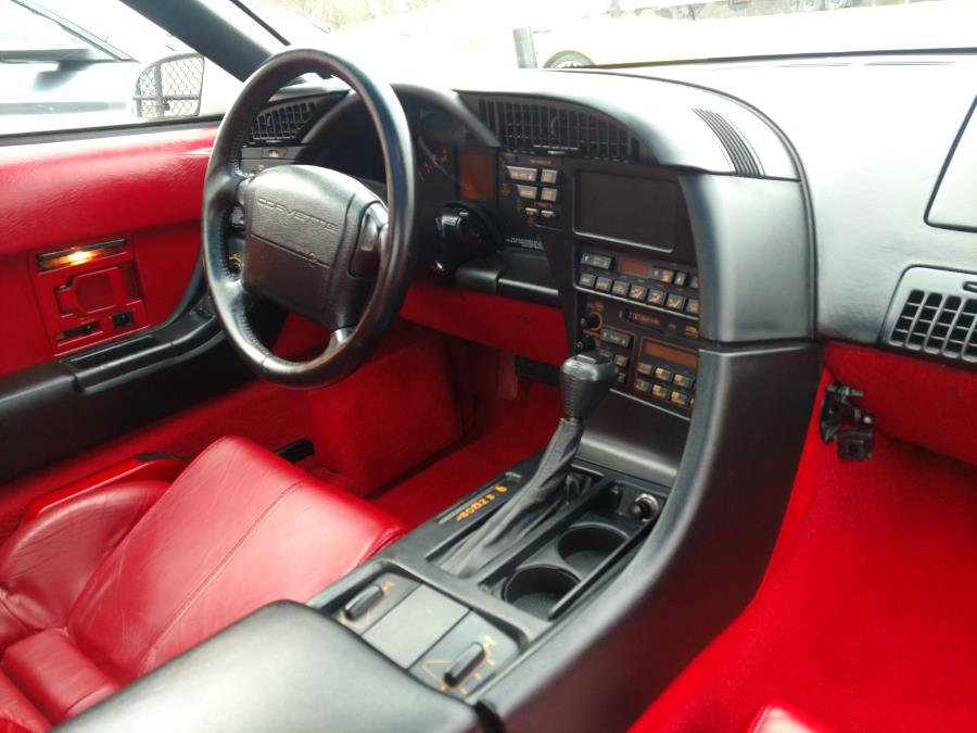 Used Chevrolet Corvette 2dr Coupe Hatchback 1992 | Alpine Motors Inc. Wantagh, New York Used Chevrolet Corvette 2dr Coupe Hatchback 1992 | Alpine Motors Inc. Wantagh, New York