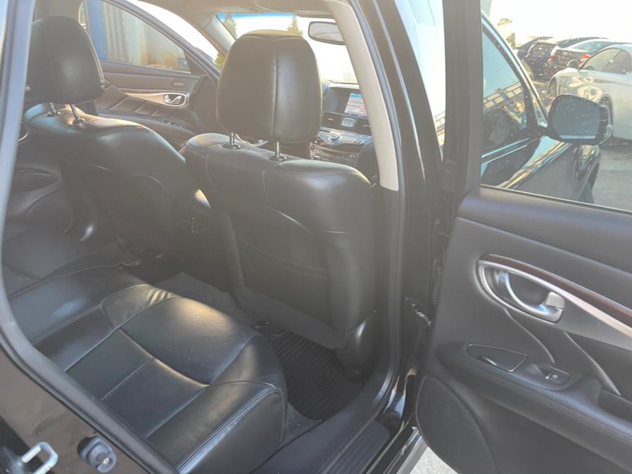 2015 INFINITI Q70 4dr Sdn V6 AWD, available for sale in Brooklyn, New York | Brooklyn Auto Mall LLC. Brooklyn, New York 2015 INFINITI Q70 4dr Sdn V6 AWD, available for sale in Brooklyn, New York | Brooklyn Auto Mall LLC. Brooklyn, New York