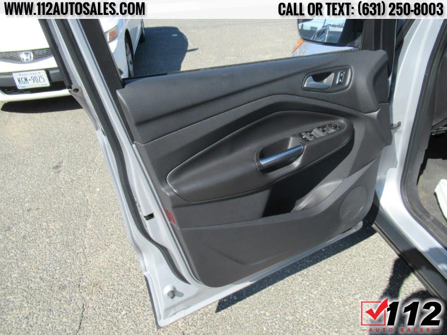 Used Ford Escape FWD 4dr SE 2013 | 112 Auto Sales. Patchogue, New York Used Ford Escape FWD 4dr SE 2013 | 112 Auto Sales. Patchogue, New York