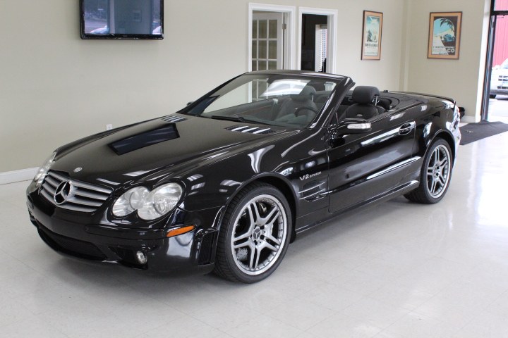 2005 Mercedes-Benz SL-Class 2dr Roadster 6.0L AMG, available for sale in Plainville, Connecticut | New England Auto Sales LLC. Plainville, Connecticut