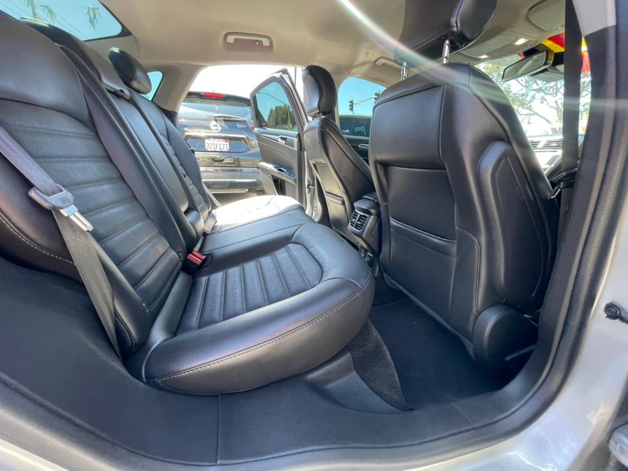 Used Ford Fusion 4dr Sdn SE Hybrid FWD 2016 | Green Light Auto. Corona, California Used Ford Fusion 4dr Sdn SE Hybrid FWD 2016 | Green Light Auto. Corona, California