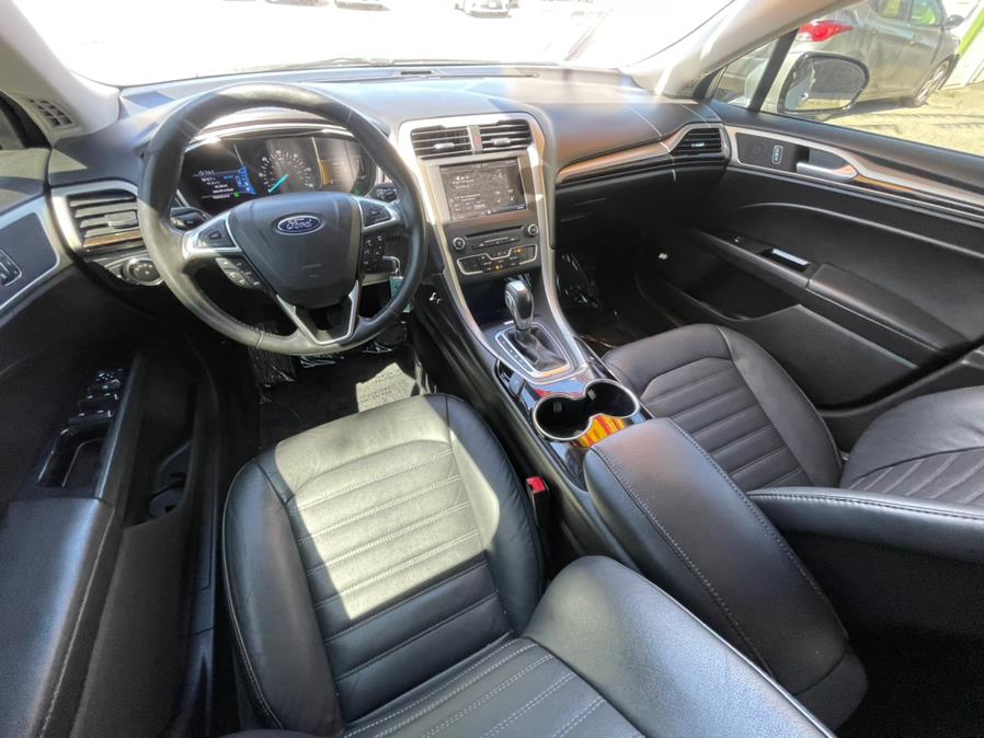 Used Ford Fusion 4dr Sdn SE Hybrid FWD 2016 | Green Light Auto. Corona, California Used Ford Fusion 4dr Sdn SE Hybrid FWD 2016 | Green Light Auto. Corona, California