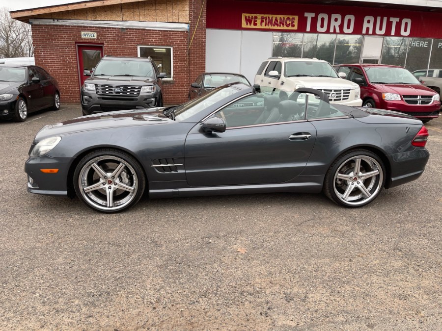2009 Mercedes-Benz SL-Class 2dr Roadster 5.5L V8, available for sale in East Windsor, Connecticut | Toro Auto. East Windsor, Connecticut 2009 Mercedes-Benz SL-Class 2dr Roadster 5.5L V8, available for sale in East Windsor, Connecticut | Toro Auto. East Windsor, Connecticut
