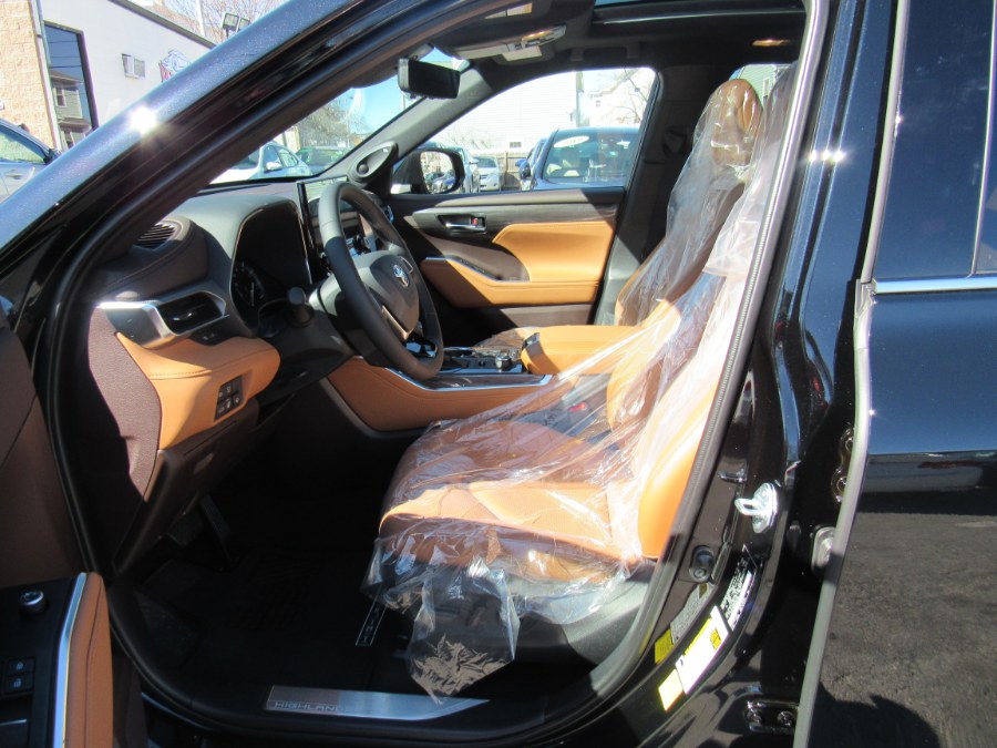 2021 Toyota Highlander Platinum, available for sale in Worcester, Massachusetts | Hilario's Auto Sales Inc.. Worcester, Massachusetts 2021 Toyota Highlander Platinum, available for sale in Worcester, Massachusetts | Hilario's Auto Sales Inc.. Worcester, Massachusetts