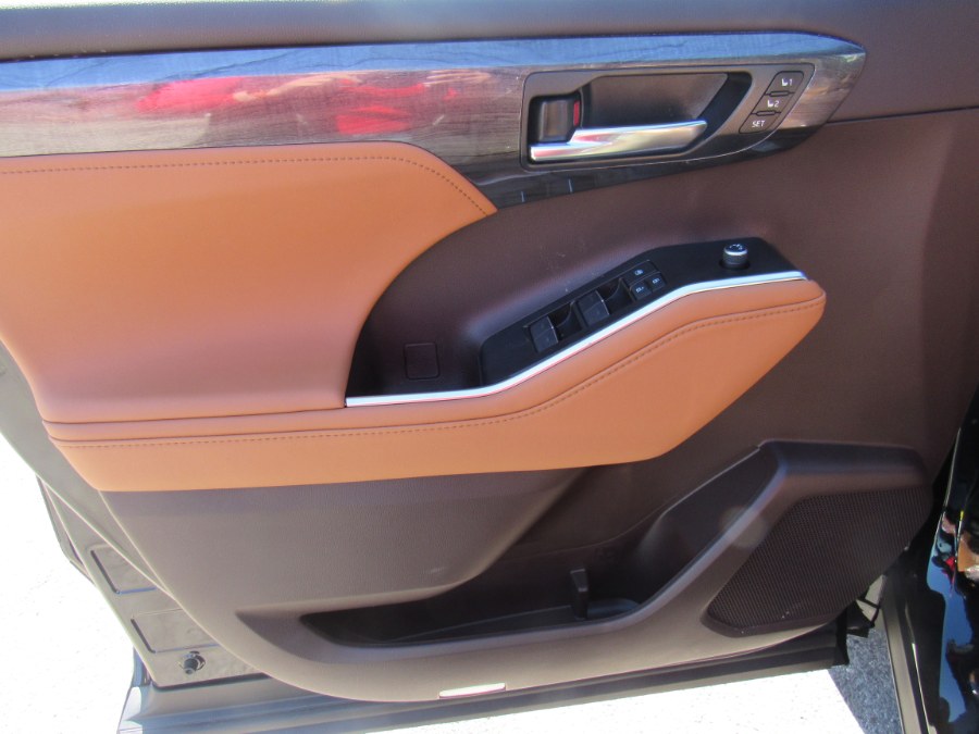 2021 Toyota Highlander Platinum, available for sale in Worcester, Massachusetts | Hilario's Auto Sales Inc.. Worcester, Massachusetts 2021 Toyota Highlander Platinum, available for sale in Worcester, Massachusetts | Hilario's Auto Sales Inc.. Worcester, Massachusetts