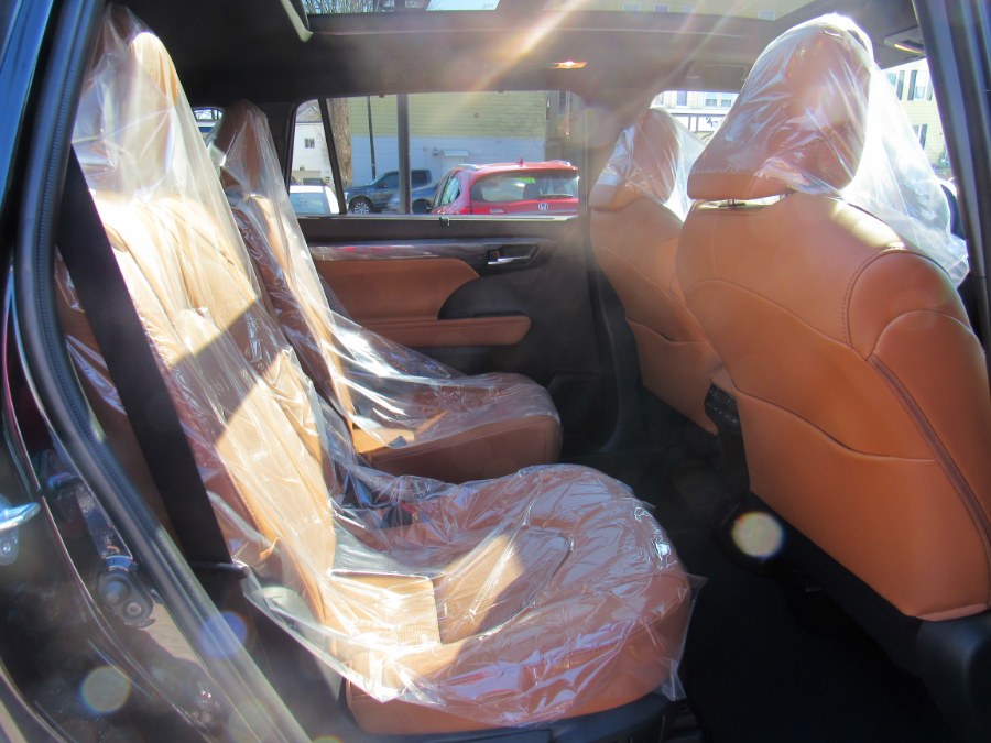 2021 Toyota Highlander Platinum, available for sale in Worcester, Massachusetts | Hilario's Auto Sales Inc.. Worcester, Massachusetts 2021 Toyota Highlander Platinum, available for sale in Worcester, Massachusetts | Hilario's Auto Sales Inc.. Worcester, Massachusetts