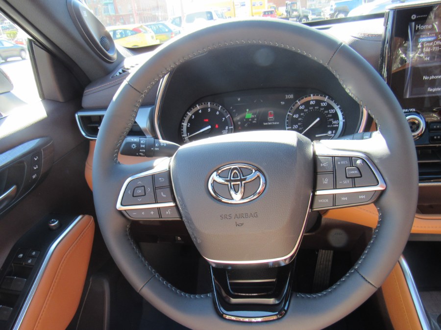 2021 Toyota Highlander Platinum, available for sale in Worcester, Massachusetts | Hilario's Auto Sales Inc.. Worcester, Massachusetts 2021 Toyota Highlander Platinum, available for sale in Worcester, Massachusetts | Hilario's Auto Sales Inc.. Worcester, Massachusetts