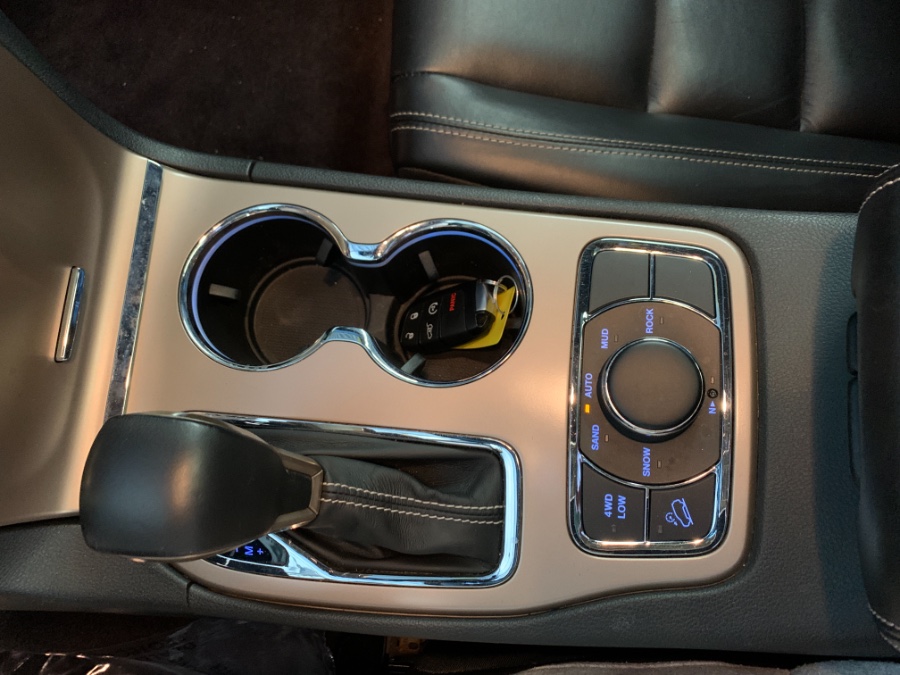 2016 Jeep Grand Cherokee 4WD 4dr Limited, available for sale in West Babylon , New York | MP Motors Inc. West Babylon , New York 2016 Jeep Grand Cherokee 4WD 4dr Limited, available for sale in West Babylon , New York | MP Motors Inc. West Babylon , New York