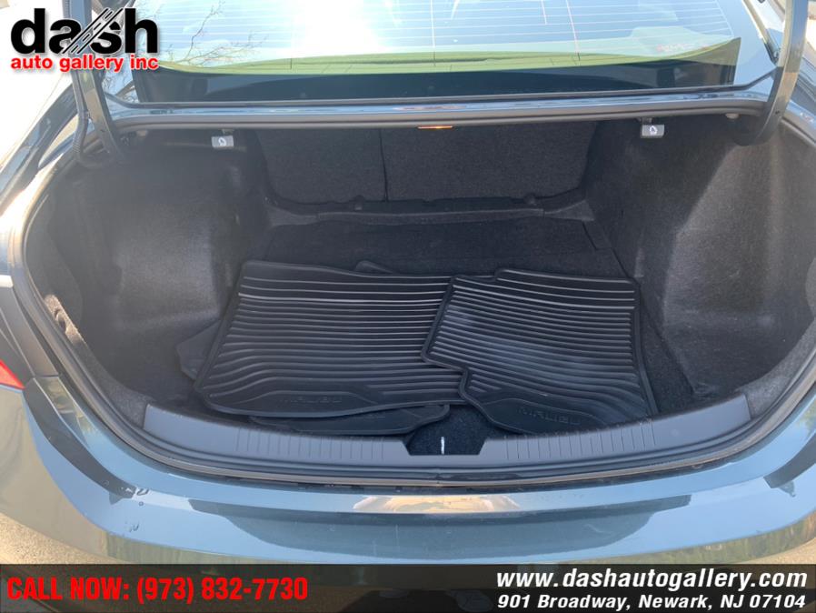 Used Chevrolet Malibu 4dr Sdn LT w/1LT 2016 | Dash Auto Gallery Inc.. Newark, New Jersey Used Chevrolet Malibu 4dr Sdn LT w/1LT 2016 | Dash Auto Gallery Inc.. Newark, New Jersey