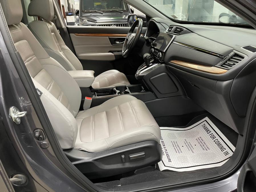 2017 Honda CR-V EX-L AWD w/Navi, available for sale in Inwood, New York | 5 Towns Drive. Inwood, New York 2017 Honda CR-V EX-L AWD w/Navi, available for sale in Inwood, New York | 5 Towns Drive. Inwood, New York