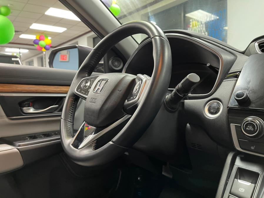 2017 Honda CR-V EX-L AWD w/Navi, available for sale in Inwood, New York | 5 Towns Drive. Inwood, New York 2017 Honda CR-V EX-L AWD w/Navi, available for sale in Inwood, New York | 5 Towns Drive. Inwood, New York