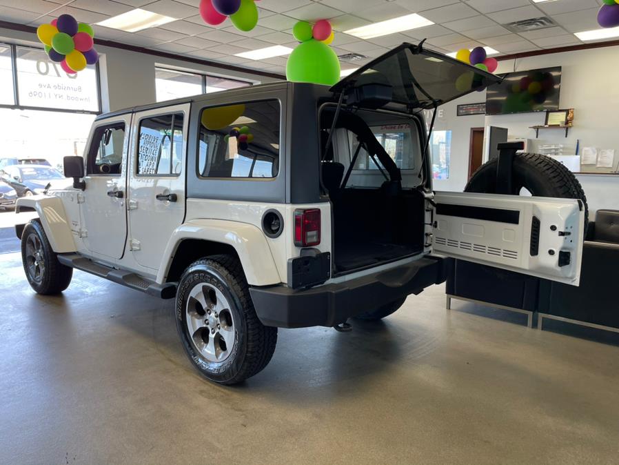 Used Jeep SAHARA Wrangler JK Unlimited Altitude 4x4 2018 | 5 Towns Drive. Inwood, New York Used Jeep SAHARA Wrangler JK Unlimited Altitude 4x4 2018 | 5 Towns Drive. Inwood, New York