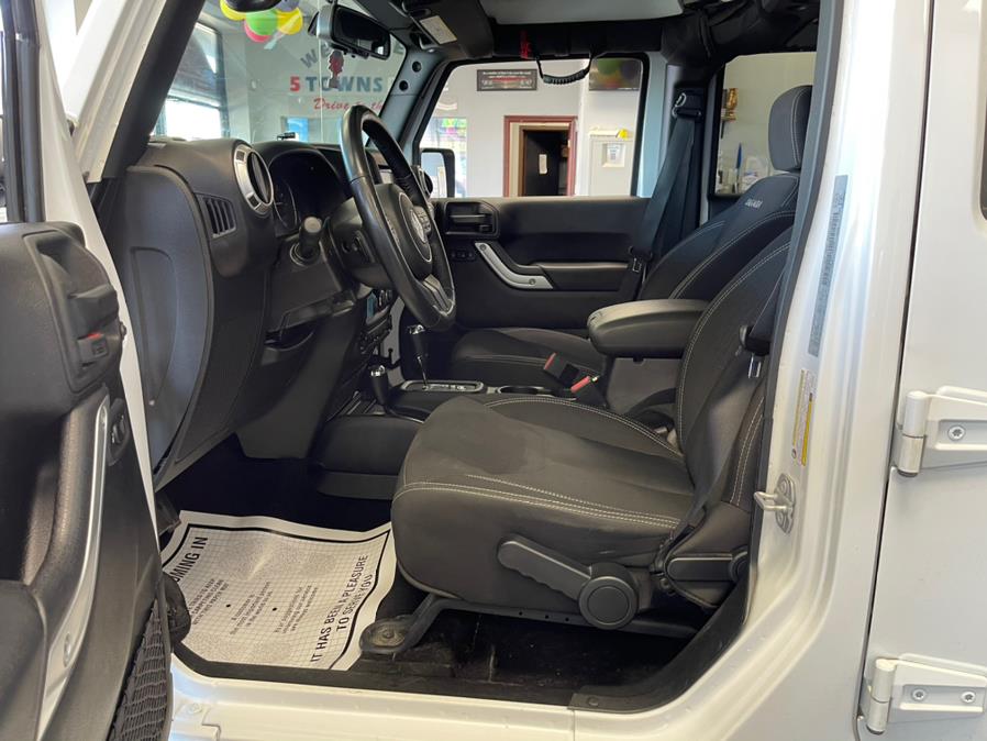 Used Jeep SAHARA Wrangler JK Unlimited Altitude 4x4 2018 | 5 Towns Drive. Inwood, New York Used Jeep SAHARA Wrangler JK Unlimited Altitude 4x4 2018 | 5 Towns Drive. Inwood, New York